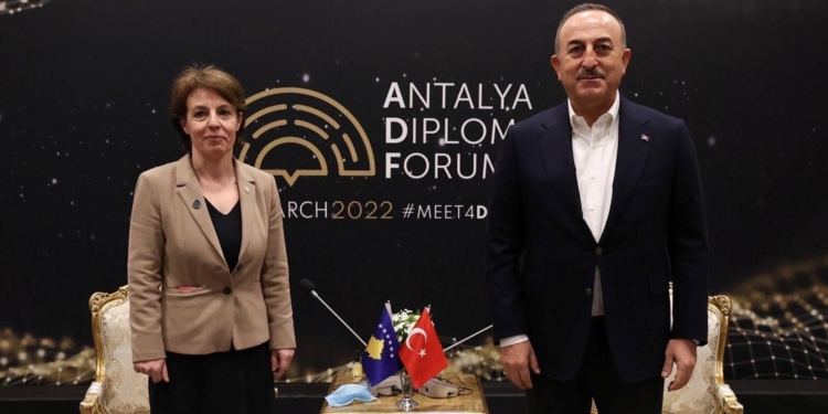 Gërvalla falënderon Turqinë për ndihmën në anëtarësimin drejt NATO-s