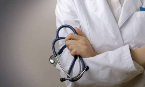 Infermierët në grevë, kanë disa kërkesa