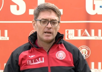 Munishi: Kush po i bën këto orare, as në Premier Ligë nuk luajnë kaq shpesh