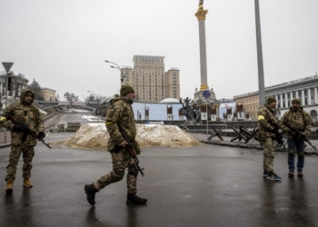 Gazetarëve ju ndalohet raportimi nga Irpin pas vrasjes së gazetarit Renaud