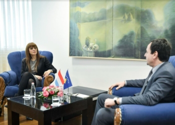 Kurti takohet me ambasadoren e Luksemburgut, flasin për përforcimin e partneritetit me Kosovën