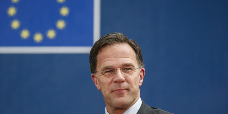 Rutte: E pamundur që BE-ja të ndërpresë plotësisht gazin dhe naftën ruse