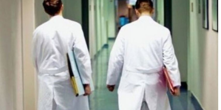 Për një muaj u larguan mbi 20 mjekë nga Kosova
