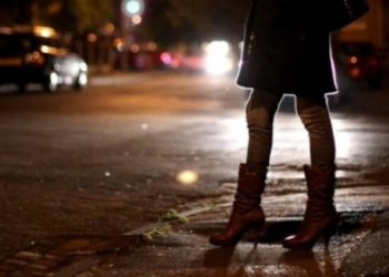 Rekrutoi një grua për qëllime prostitucioni, arrestohet i dyshuari