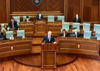 Haradinaj: Në burg ish dashtë të hyjë Kryeministri, jo ata që po i ndjek ai