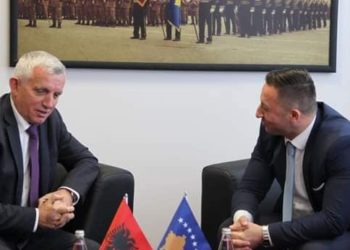 Mehaj pret në takim Minxhozin, diskutojnë për situatën e sigurisë në Kosovë