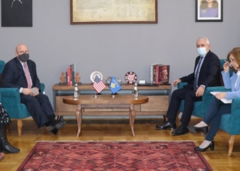 Sveçla takohet me Hovenierin, diskutojnë për synimet dhe prioritetet e MPB-së