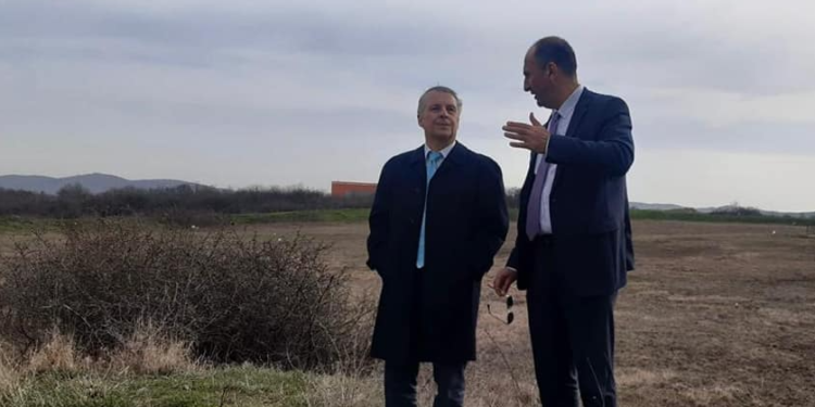 Rohde dhe Aliu në Obiliq: Nga projekti i energjisë diellore do përfitojnë rreth 60 mijë kosovarë