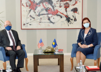 Hovenier: Diversiteti multietnik i Kosovës është ndër pikat e saj më të forta