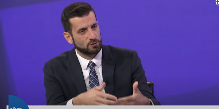 Demhasaj: Çkapja e shtetit është përcjellë me kapje të tij nga Vetëvendosje