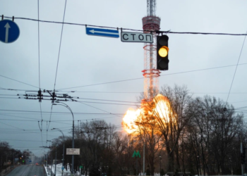 Sulmohet kulla televizive në Kiev, të paktën pesë të vrarë