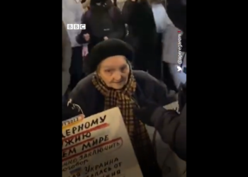 Arrestohet pensionerja ruse pasi protestoi kundër pushtimit të Ukrainës