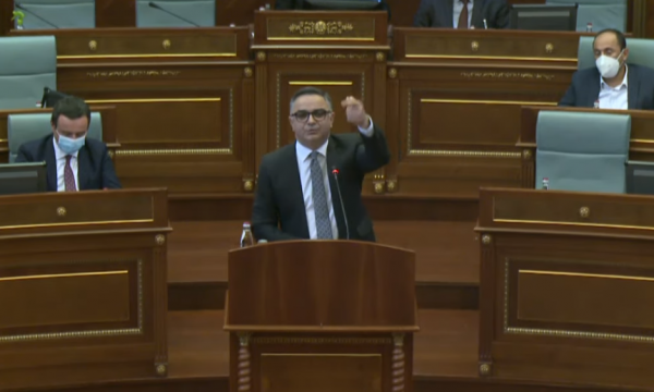 Tahiri: A jeni të vetëdijshëm se sa është bërë buka e qumështi?