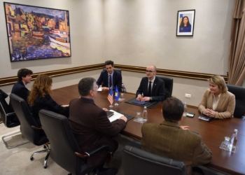 Zv.ministrat e Jashtëm dhe delegacioni amerikan diskutojnë për bazën e përhershme ushtarake në Kosovë