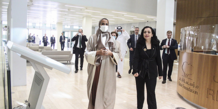 Osmani në Katar, takohet me udhëheqësit e Odës Ekonomike