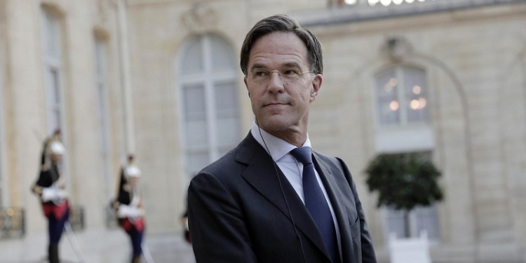 Kryeministri holandez: E pamundur që BE-ja të ndërpresë plotësisht gazin dhe naftën ruse