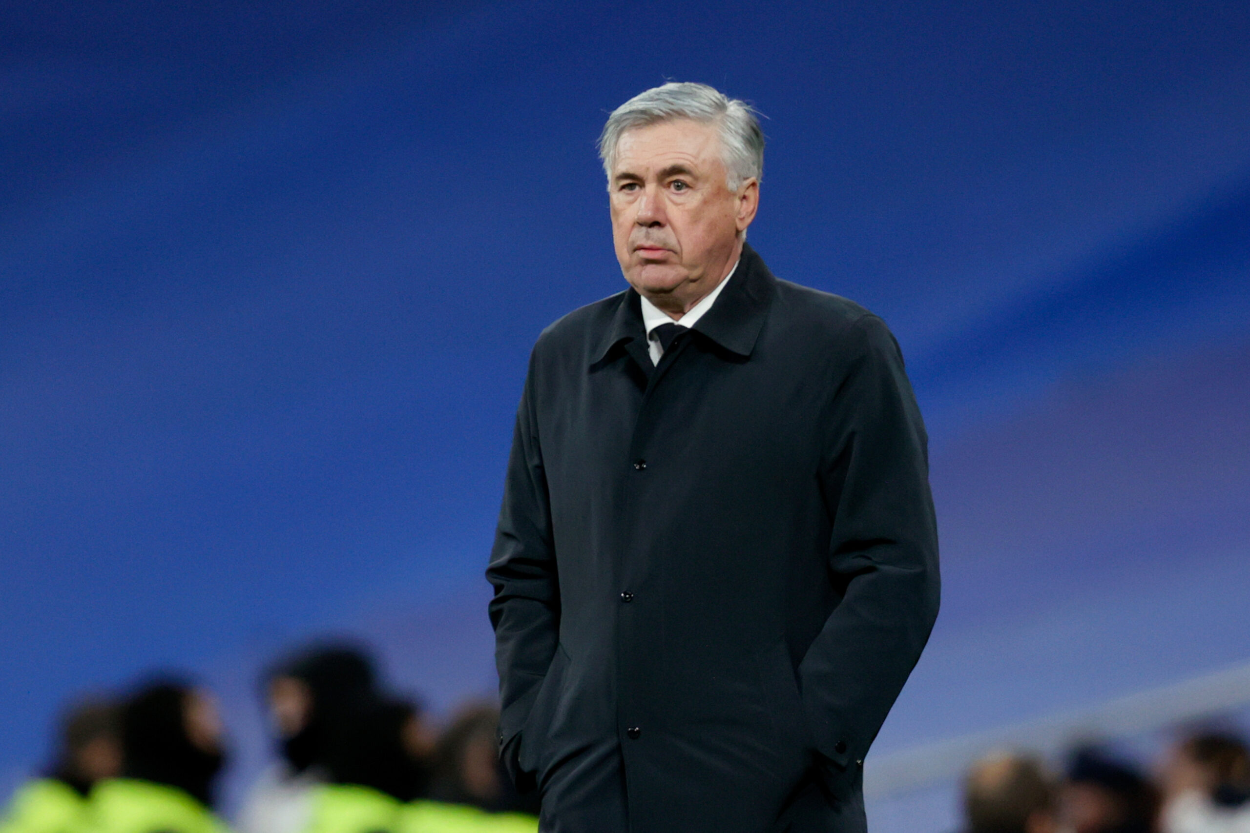 MADRID, SPAIN - FEBRUARY 19: Coach Carlo Ancelotti of Real Madrid  during the La Liga Santander  match between Real Madrid v Deportivo Alaves at the Santiago Bernaubeu on February 19, 2022 in Madrid Spain (Photo by David S. Bustamante/Soccrates/Getty Images)