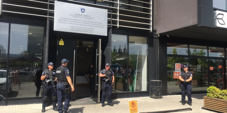 Supremja ua ndërpret paraburgimin disa të akuzuarve për rastin “Subvencionet”