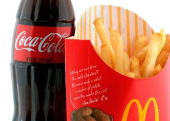 Bojkotohen thirrjet për mbyllje të bizneseve në Rusi nga McDonald’s dhe Coca Cola