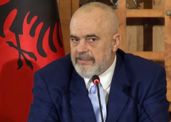 Pas karburanteve, bord edhe për ushqimet, Rama: Kush do të luajë me çmimet do t’i konfiskohet prodhimi