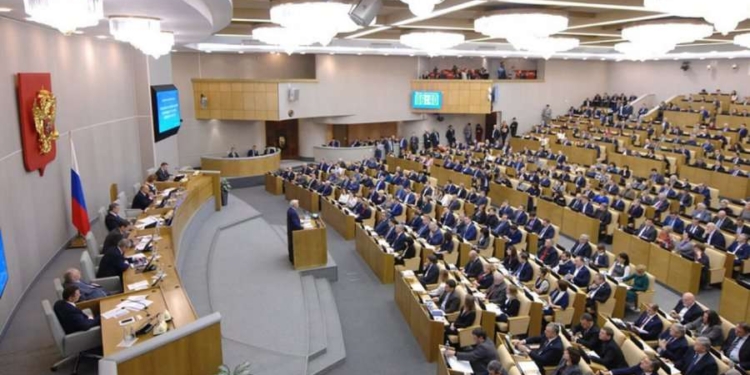 Britania godet me sanksione qindra politikanë rusë