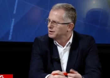 Sqarohet Bislimi pas demantimit nga zëvendëssekretari i KE-së