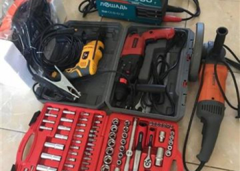 Dy të rinj bien pre e një mashtrimi, paguan për mjetet e punës të cilat nuk i morën