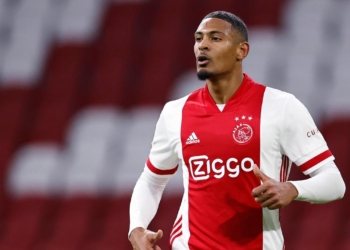 Drejtuesit e Inter takohen me agjentin e Haller