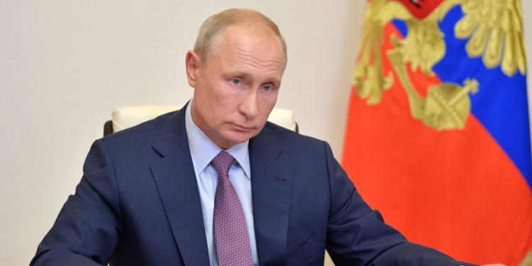 Putin pranon se sanksionet kanë krijuar probleme për  Rusinë