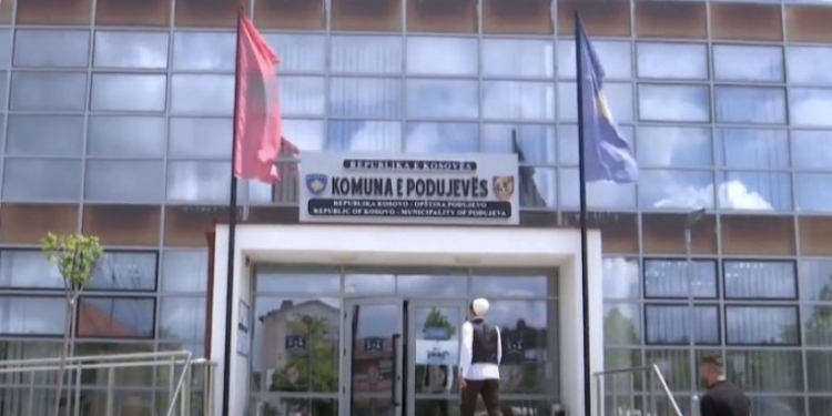 Komuna e Podujevës gjobitet me 20 mijë euro
