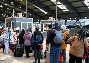 Në muajt e ardhshëm Suedia pranon 76 mijë refugjatë ukrainas