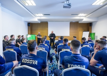 Federata e Futbollit të Kosovë dhe ekipi kombëtar e kane mbështetur Fondin e Sigurisë së Kosovë me 35 mijë euro