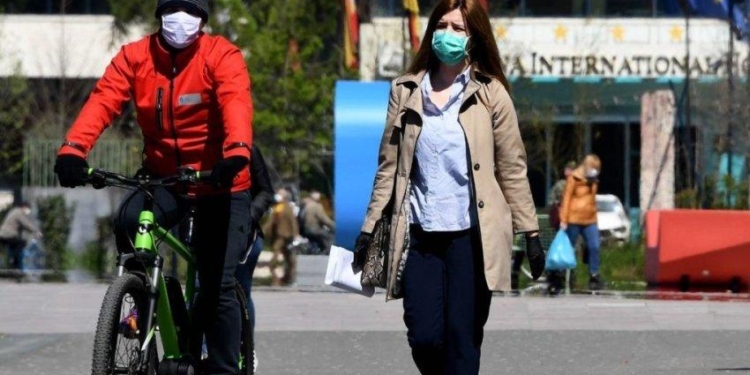 Shqipëria lehtëson masat anti-Covid