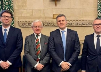 Murati fton bizneset nga Britania të investojnë në Kosovë