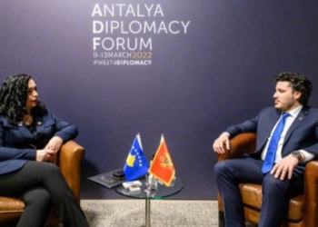 Osmani dhe Abazoviq takohen në Turqi, diskutuan për bashkëpunimin mes dy vendeve