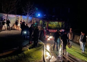 Digjet një restorant në Pejë