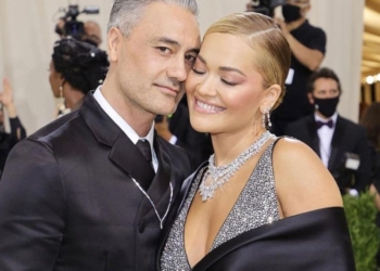 I dashuri kujdeset që Rita të duket bukur në tapetin e kuq