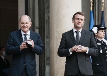 Macron dhe Scholz bisedojnë sërish përmes telefonit me Putinin