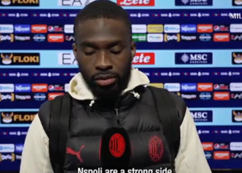 Ka vetëm 13 muaj në Itali, por dëgjojeni se si e flet italishten Fikayo Tomori