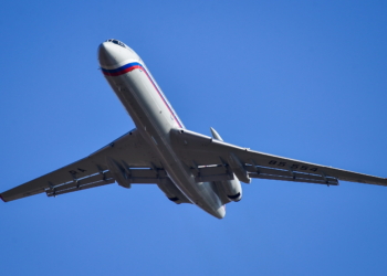 Heshtje për mbylljen e qiellit të Kosovës për avionët rusë