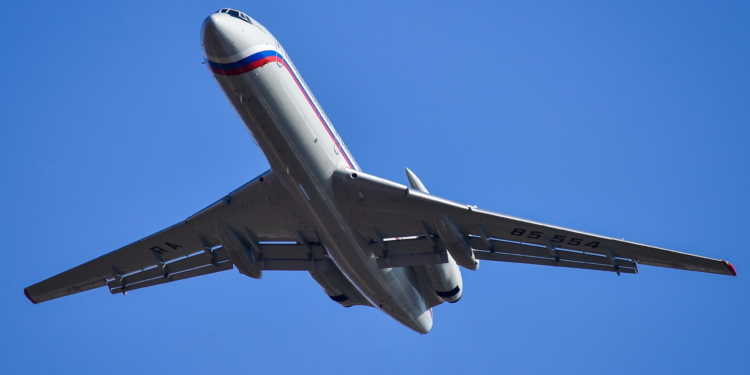 Heshtje për mbylljen e qiellit të Kosovës për avionët rusë