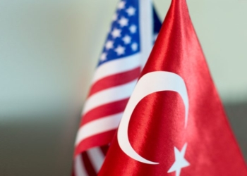 Turqia dhe SHBA-ja do të koordinojnë përgjigjen ndaj luftës në Ukrainë
