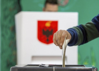 Anulohet votimi në dy qendra të votimit në Pult dhe Shosh të Shqipërisë