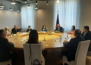 Lumir Abdixhiku takohet me Edi Ramën