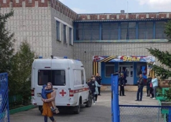 Në Rusi një burrë vret dy fëmijë, mësuesen në çerdhe e më pas veten