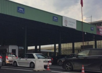 Zbardhen përgjimet e policëve të arrestuar në Morinë