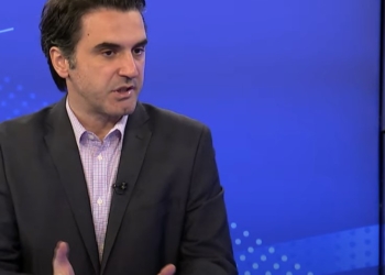 Muhaxhiri: Çështja e targave është test i madh për Kosovën dhe Serbinë