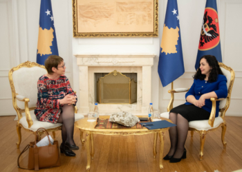 Vosa Osmani priti në takim presidenten e BERZH, Odile Renaud Basso