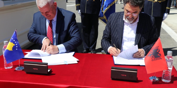 Kosova e Shqipëria hapin zyrtarisht pikën e përbashkët të kalimit kufitar, Krushevë – Shishtavec
