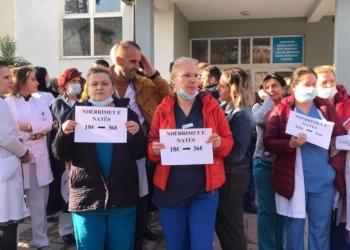 Sindikata e Infermierëve ftesë publike Ministrit të Shëndetësisë